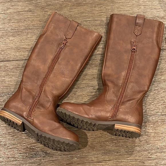 Brown Boots - Picture 2 of 3